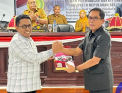 Rapat Paripurna DPRD Selayar Resmi Umumkan Pasangan Calon Bupati dan Wakil Bupati Terpilih