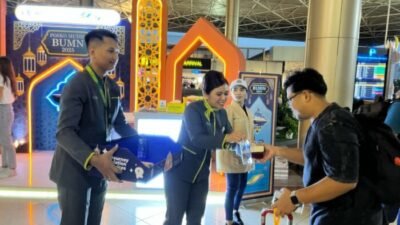 Dukung Program Mudik Gratis 2025, ANTAM Tbk Hadir di Bandara Surabaya dengan Pelayanan Prima dan Takjil Gratis untuk Pemudik