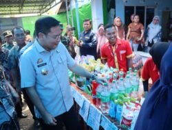 Jelang Idul Fitri 1446 H, Wakil Bupati Takalar Pantau Pasar Murah di Desa Banyuanyara