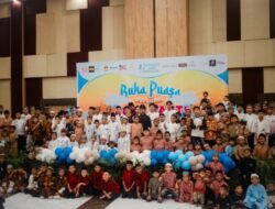 Sedekah Booster Indonesia Ajak 300 Anak Panti Buka Puasa Bersama di Hotel Unhas