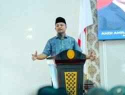 Gubernur Andi Sudirman Dorong Pembangunan Infrastruktur dalam “Tudang Sipatangngareng” di Bone