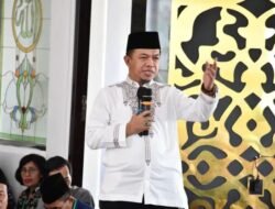 Stafsus/TA Menag RI Dr H Bunyamin M Yapid Bimbing 3000 Lebih Jamaah Sembari Ingatkan Hal Positif untuk Jaga Citra Kementerian Agama