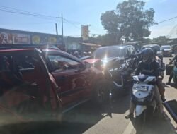 Hendak Razia Tambang Ilegal, Mobil Kapolres Gowa Alami Kecelakaan di Jalan Poros Gowa-Takalar