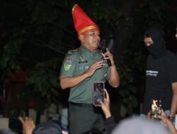 Massa Bakar Gedung DPRD Sulsel, Panglima Idola Hadir di Tengah Kekacauan