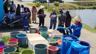 Kekeringan Melanda Maros, Pertamina Patra Niaga Sulawesi Salurkan 240 Ribu Liter Air Bersih 