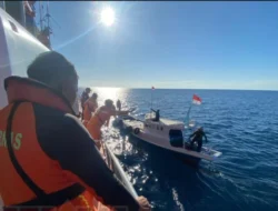 Pemerintah Kecamatan Sangkarrang Turut Bantu Pencarian Nelayan Hilang