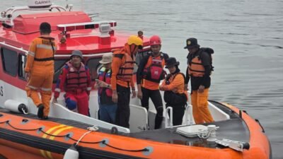 Nelayan Diduga Terjatuh di Perairan New Port Pelindo, Basarnas Makassar Lakukan Operasi SAR