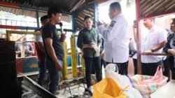 Anak Muda Makassar Sulap Sampah Plastik Jadi BBM