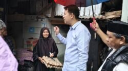 Rayakan HUT Partai Gerindra ke-18 Tahun Dengan Berbagi Sembako ke Warga Makassar 