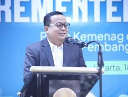Menag Ajak Umat Islam Lampaui Standar Minimal Zakat, Perkuat Infak dan Sedekah