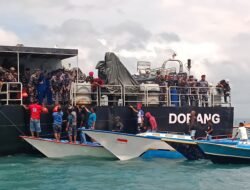 Dukung Ops Trisila-26, Lanal Aru dan KRI Dorang-874 Salurkan Sembako bagi Nelayan Pesisir di Tengah Laut