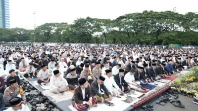 Idulfitri di Karebosi Dipadati Ribuan Jemaah, Munafri Ajak Perkuat Silaturahmi Jaga Kota Makassar
