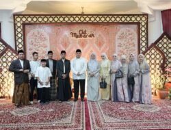 Wali Kota Munafri Bersama Ketua TP PKK Sambut Warga Bersilaturahmi di Rujab