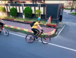 Gowes 11 Km, Kabag Ops Brimob Sulsel Contohkan Efisiensi BBM