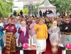 Kado Hardiknas untuk Warga Makassar, Munafri Tambah Insentif Guru hingga Fasilitas Siswa di Sekolah