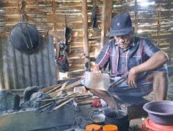 Memprihatinkan, Lansia Sebatang Kara di Gowa Tinggal Seatap Dengan Ayam