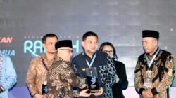 Kota Makassar Raih Penghargaan Hardiknas 2026, Munafri Tegaskan Semua Anak Wajib Sekolah