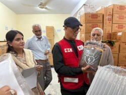 PMI Kirim Bantuan Obat-obatan dan Alat Kesehatan Darurat untuk Iran