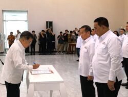 Lantik Pengurus PMI Sulut, JK : Gerakan Kemanusiaan PMI Tak Kenal Batas Negara