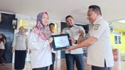 Perumda Pasar Makassar Beri Reward Pegawai Teladan, Dorong Budaya Kerja Disiplin dan Berintegritas