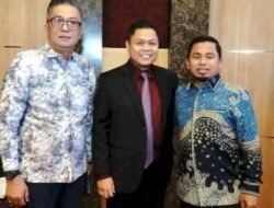 Wali Kota Parepare Tasming Hamid Hadiri Ujian Promosi Doktor Yasir Mahmud di Makassar