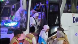 391 Jemaah Haji Kloter Pertama Debarkasi Makassar Tiba di Tanah Air, Satu Masih Dirawat di Madinah