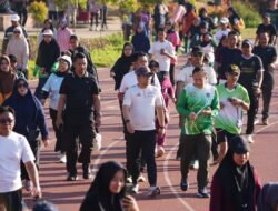 Nikmati Akhir Pekan Bareng Warga, Wabup Gowa Joging Santai di Lapangan Syekh Yusuf