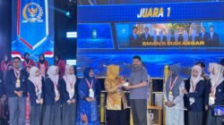 Target Tembus Tiga Besar Nasional, SMAN 5 Makassar Perkuat Materi dan Mental Tim LCC