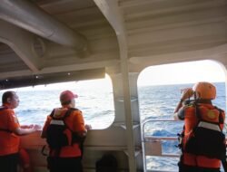 24 Korban KM Nurul Salsa Masih Hilang, Basarnas Kerahkan KN Kamajaya dan Pesawat Boeing B737 