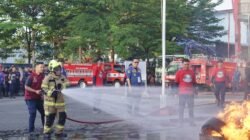 Kebakaran di Pulau Sulit Ditangani, Damkarmat Makassar Siapkan Relawan hingga Fire Boat