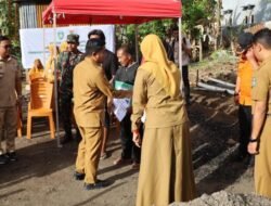 Tasming Hamid Serahkan Bantuan untuk Korban Kebakaran di Lumpue Bacukiki Barat