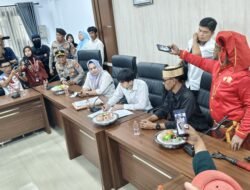 Pasukan Berkuda dan Ratusan Massa Kesultanan Gowa Kepung DPRD, Desak Perda LAD Dicabut