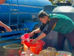 Warga Pesisir Makassar Krisis Air Bersih, WIZ Salurkan Sedekah Air di Cambayya