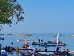 Seru! 64 Perahu Katinting Adu Cepat di Pesisir Pangkep, Peserta Datang dari 6 Kabupaten