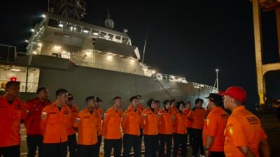 8  KN SAR Kamajaya Dikerahkan Dalam Pencarian KMP Virgo Transport 8 yang Tenggelam di Perairan Laut Jawa