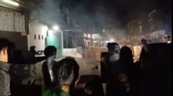 Bentrok Antarwarga di Makassar Kembali Pecah Dini Hari, Polisi Diserang Bom Molotov