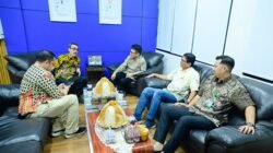 Plt Dirut Andi Syahrum Terima Audiensi PWI Sulsel di Kantor PDAM Makassar